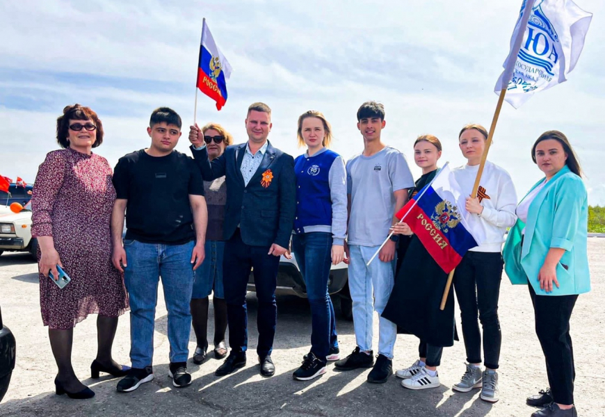 Студенты и сотрудники Балаковского филиала "СГЮА" приняли участие в автопробеге в честь Дня Великой Победы